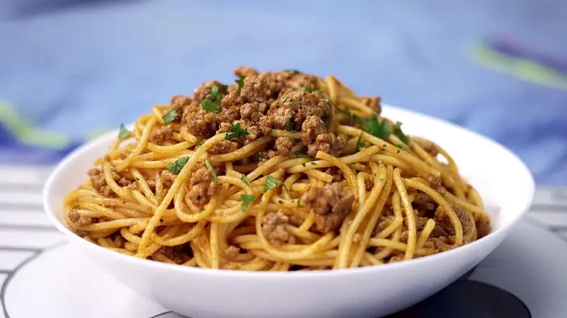 Espaguetis-con-carne-ignis-natura